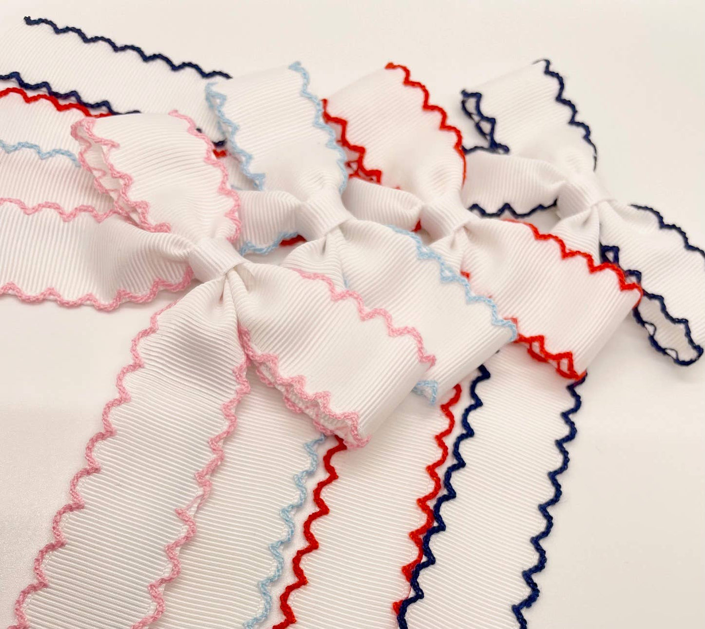Pink Moonstitch Long-tail bow