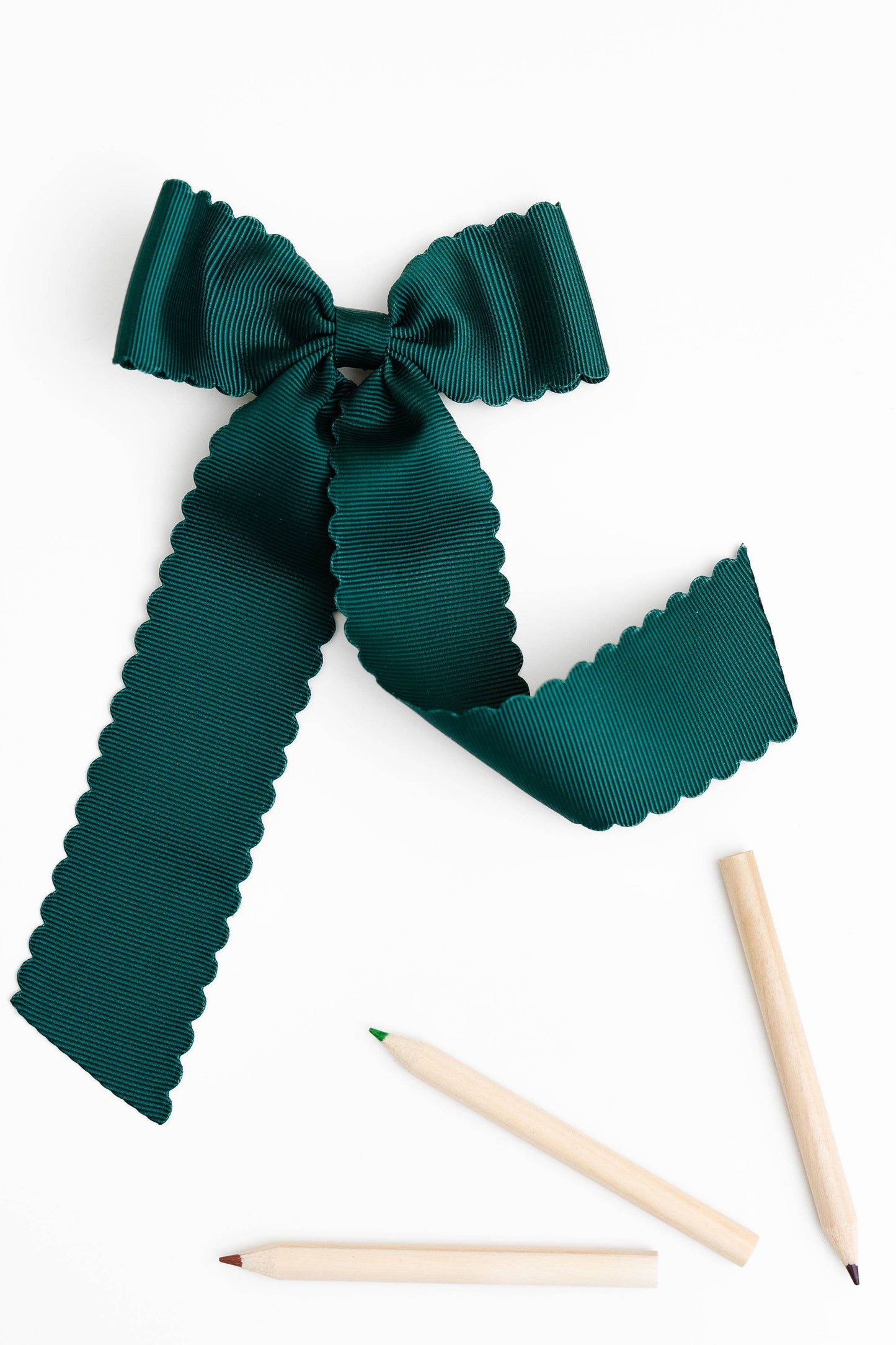 White Scalloped Long-tail Bow